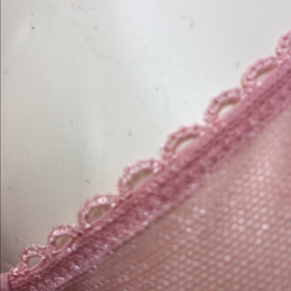 Victoria’s Secret sheer pink underwire bra HP24 - Picture 12 of 13